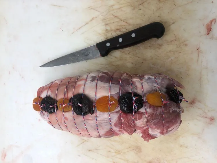 Épaule d'agneau aux fruits